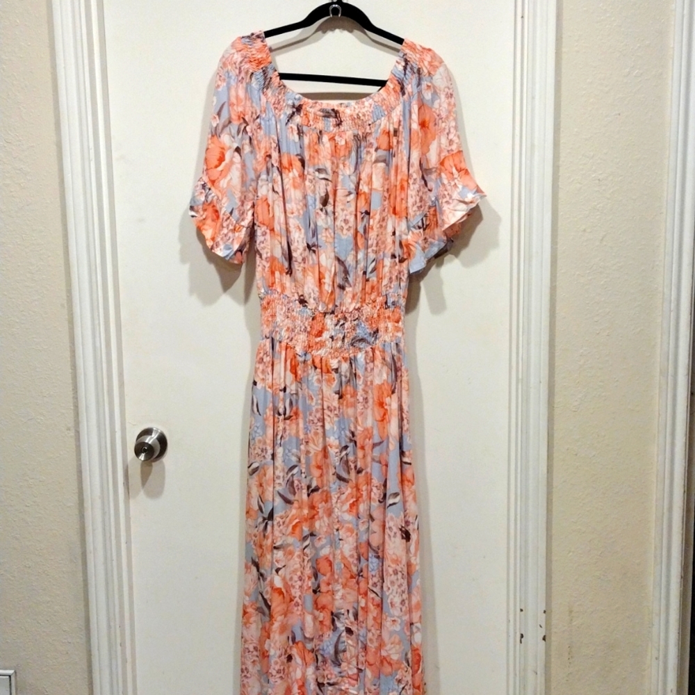 NWT Showpo Peach/Blue Floral Maxi Length Dress~plus size